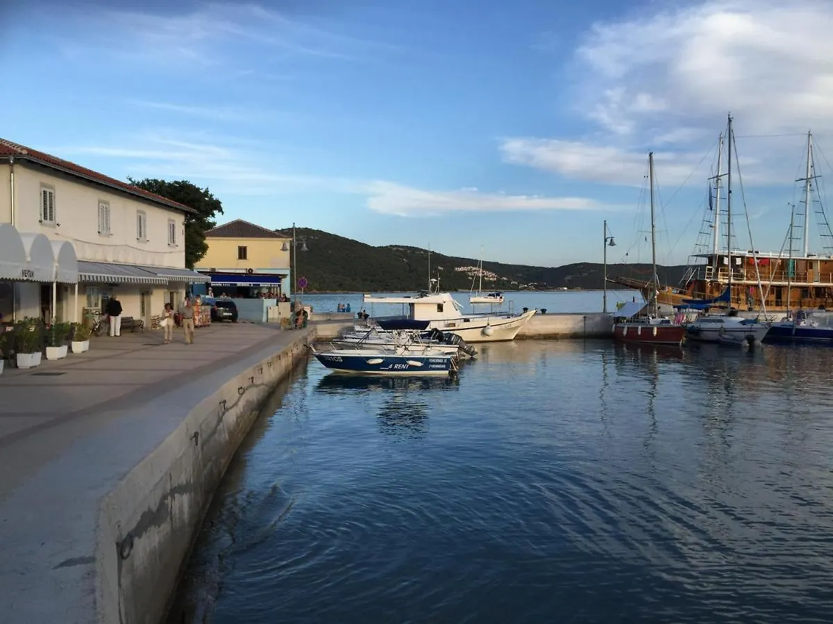 Apartment VILLA IL BLU direkt am Meer Martinšćica