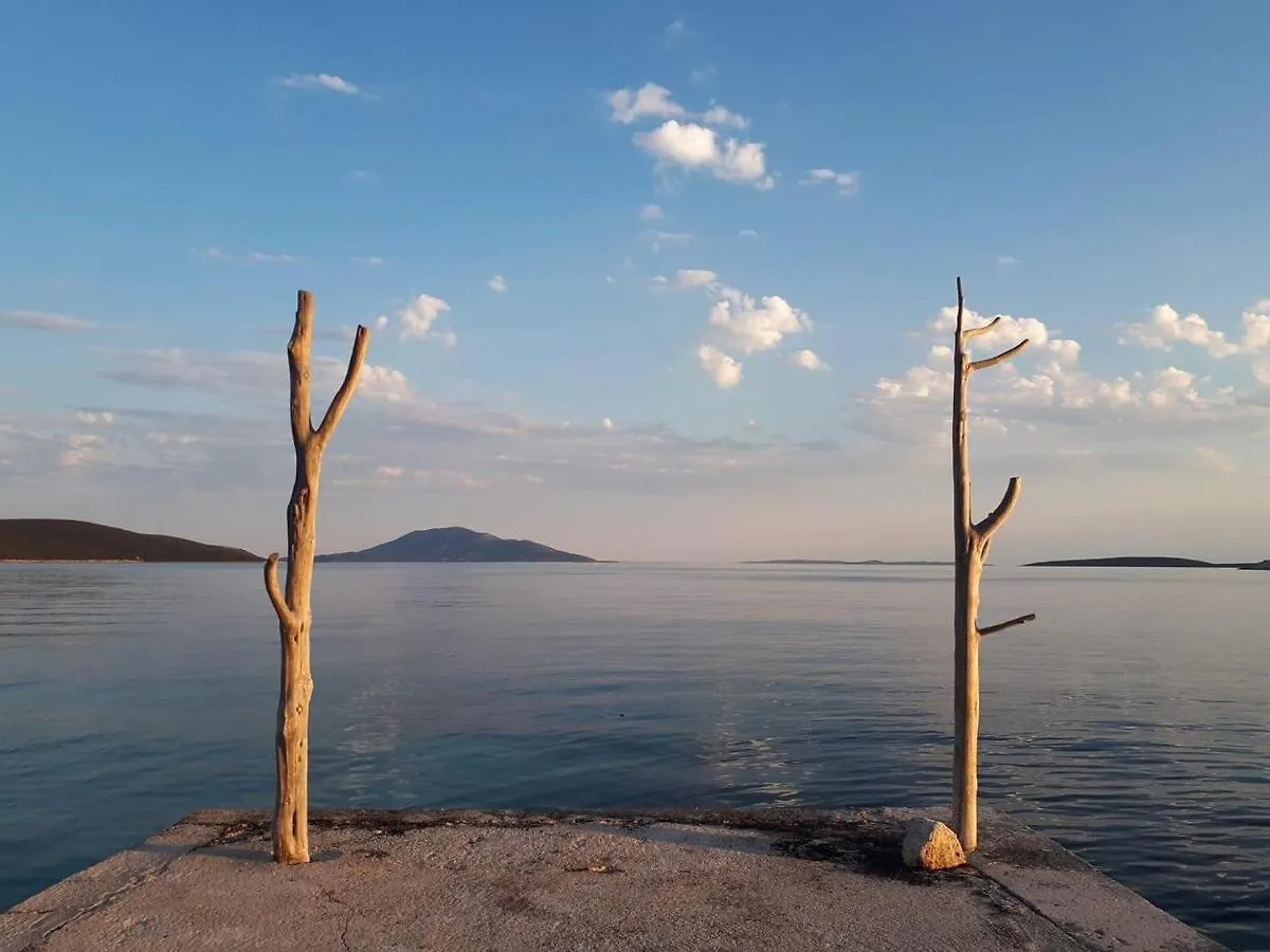 VILLA IL BLU direkt am Meer Martinšćica Apartment